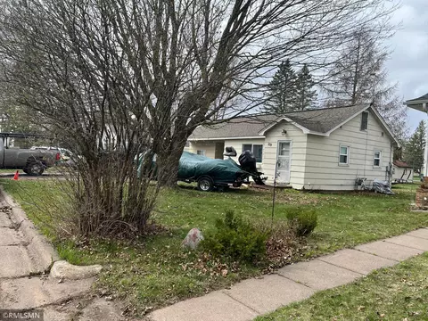 109 E 3rd Ave, Luck, WI 54853