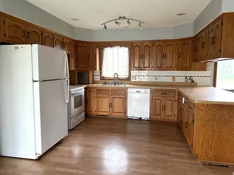 5009 Independence St, Maple Plain, MN 55359 photo 2