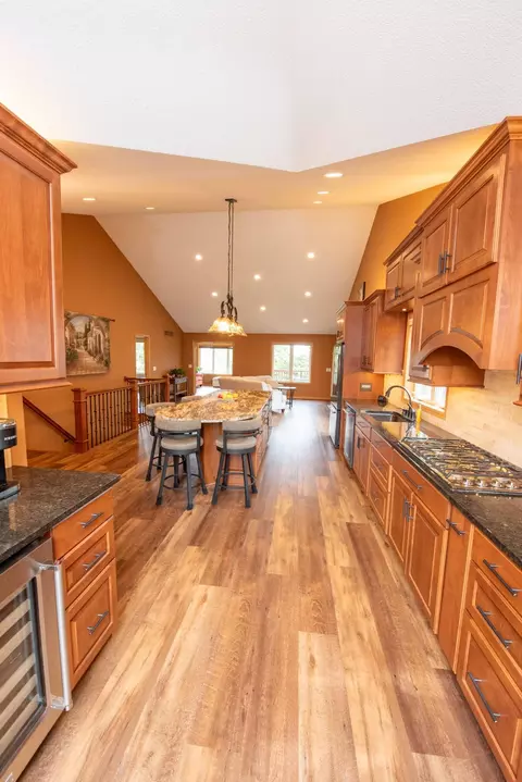 7806 Hill Rd, Woodbury, MN 55125 photo 24