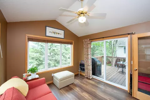 7806 Hill Rd, Woodbury, MN 55125 photo 2