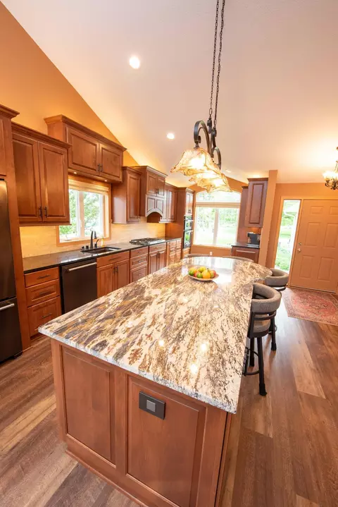 7806 Hill Rd, Woodbury, MN 55125 photo 18