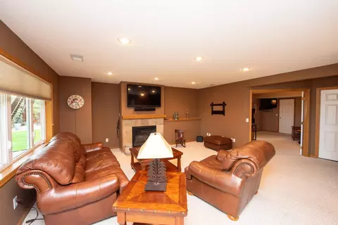 7806 Hill Rd, Woodbury, MN 55125 photo 5