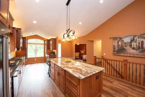 7806 Hill Rd, Woodbury, MN 55125 photo 16
