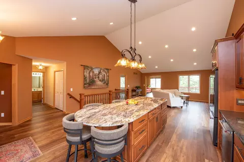 7806 Hill Rd, Woodbury, MN 55125 photo 6