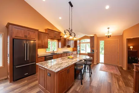 7806 Hill Rd, Woodbury, MN 55125 photo 14