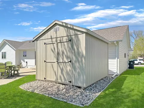 604 Genesis Ave, Marshall, MN 56258 photo 26