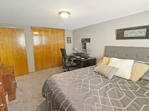 604 Genesis Ave, Marshall, MN 56258 photo 21