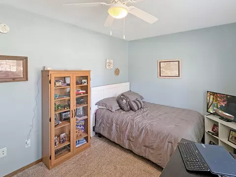 604 Genesis Ave, Marshall, MN 56258 photo 14