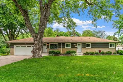 6710 41st Ave N, Crystal, MN 55427