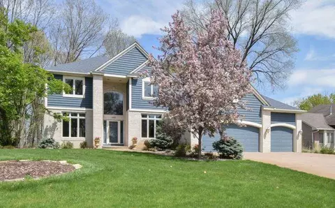 6958 Black Duck Dr, Lino Lakes, MN 55014