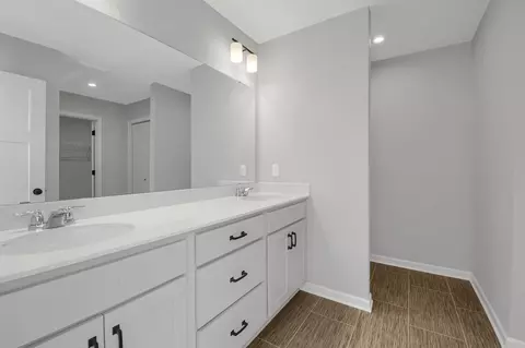 Bath - 20115 78th Pl, Corcoran, MN 55340 photo 2 of 4