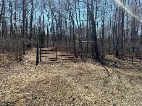 11875 360th St, Mcgregor, MN 55760