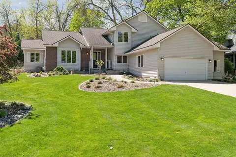 2211 Sommergate, Excelsior, MN 55331