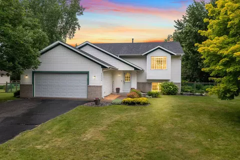 29770 Broadway St, Lindstrom, MN 55045