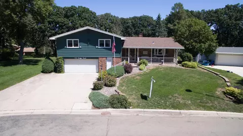 Exterior - 413 Ridge Rd, Albert Lea, MN 56007 photo 1 of 11
