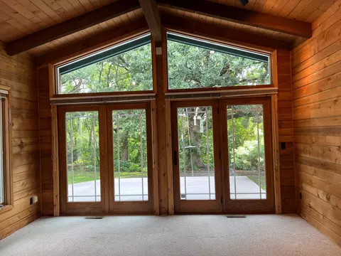 Living - 413 Ridge Rd, Albert Lea, MN 56007 photo 3 of 3