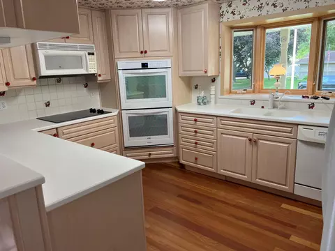 Kitchen - 413 Ridge Rd, Albert Lea, MN 56007 photo 2 of 2