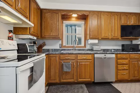 310 2nd St E, Hector, MN 55342 photo 9