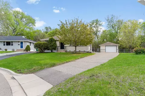 2557 Oregon Ave S, Saint Louis Park, MN 55426