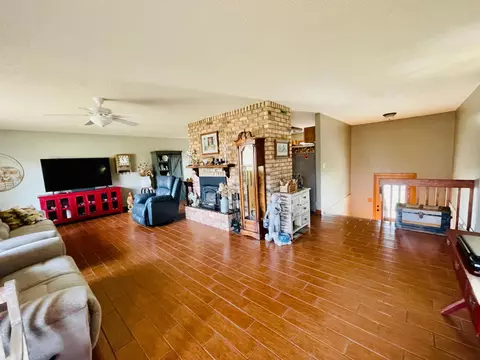 Living - 25 Circle Dr, Gilbert, MN 55741 photo 5 of 10