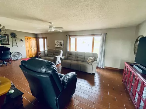 Living - 25 Circle Dr, Gilbert, MN 55741 photo 6 of 10