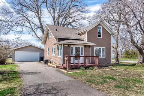 1328 4th Ave, Mankato, MN 56001