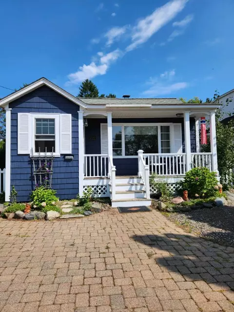 Exterior - 3322 Minnesota Ave, Duluth, MN 55802 photo 2 of 18