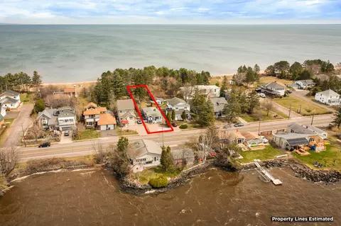 View/Area - 3322 Minnesota Ave, Duluth, MN 55802 photo 8 of 9