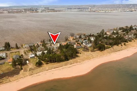 View/Area - 3322 Minnesota Ave, Duluth, MN 55802 photo 5 of 9