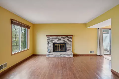 3842 Heather Dr, Eagan, MN 55122 photo 4