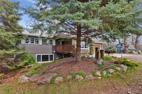 4640 230th St E, Faribault, MN 55021