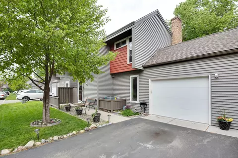 3790 Grey Dove Ln, Eagan, MN 55122
