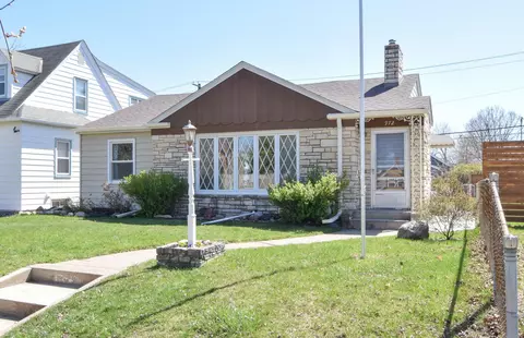 972 Eleanor Ave, Saint Paul, MN 55102