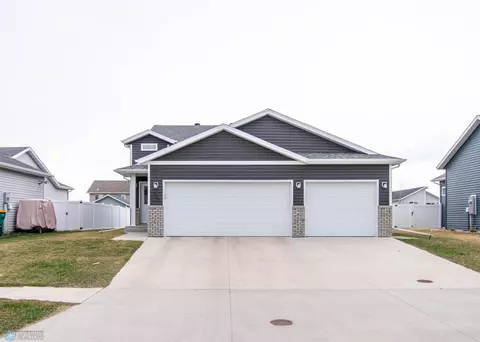 320 6th St E, Horace, ND 58047 photo 2