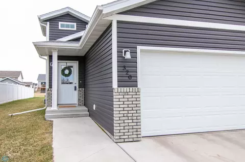 320 6th St E, Horace, ND 58047 photo 3
