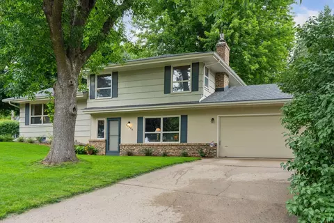 10600 Johnson Rd, Bloomington, MN 55437