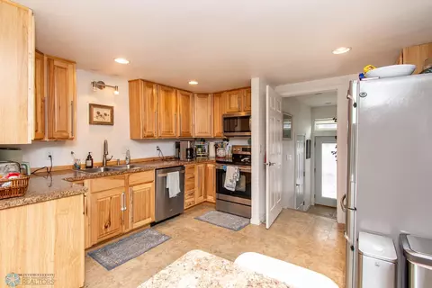 1110 7 Ave S, Fargo, ND 58103 photo 16