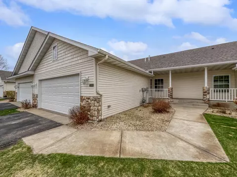 11691 Spruce Dr, Monticello, MN 55362