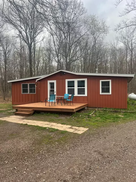 28434 W Hardwood Ln, Brook Park, MN 55007