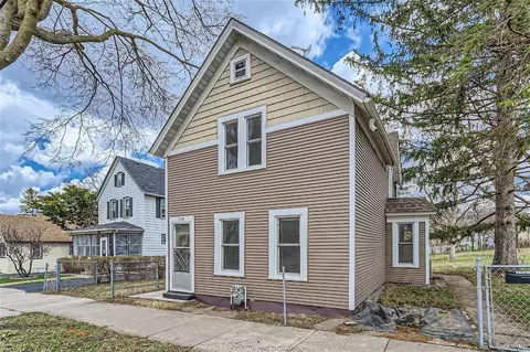 1088 Stryker Ave, West Saint Paul, MN 55118
