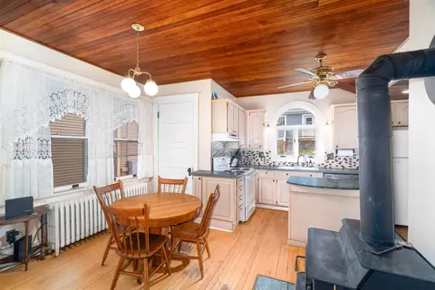 2031 E 1st St, Duluth, MN 55812 photo 9