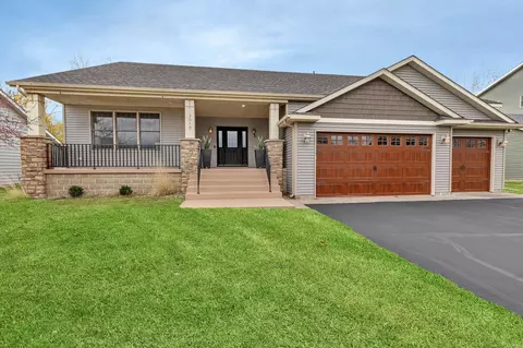 2010 7th St N, Sartell, MN 56377
