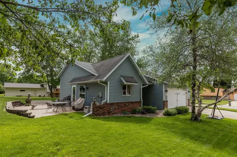 5518 Longboat Rd NW, Rochester, MN 55901