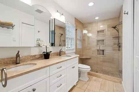 353 Park St E, Wayzata, MN 55391 photo 11