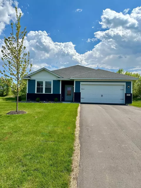 442 Wildflower Ln, Waverly, MN 55390
