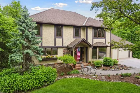 18027 Turnberry Cir, Minnetonka, MN 55345