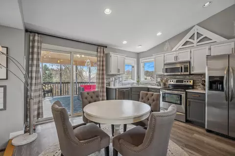 Kitchen - 150 Pondview Dr, Loretto, MN 55357 photo 3 of 7