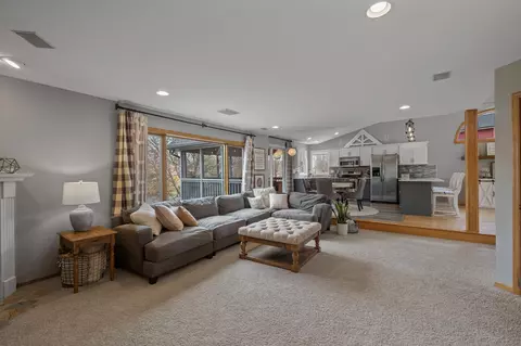 Living - 150 Pondview Dr, Loretto, MN 55357 photo 3 of 7