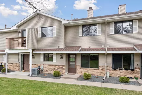 7493 Vinewood Ln N, Maple Grove, MN 55311