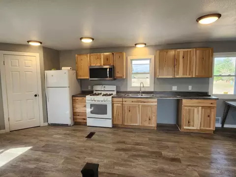 37989 Verdin St NW, Stanchfield, MN 55080